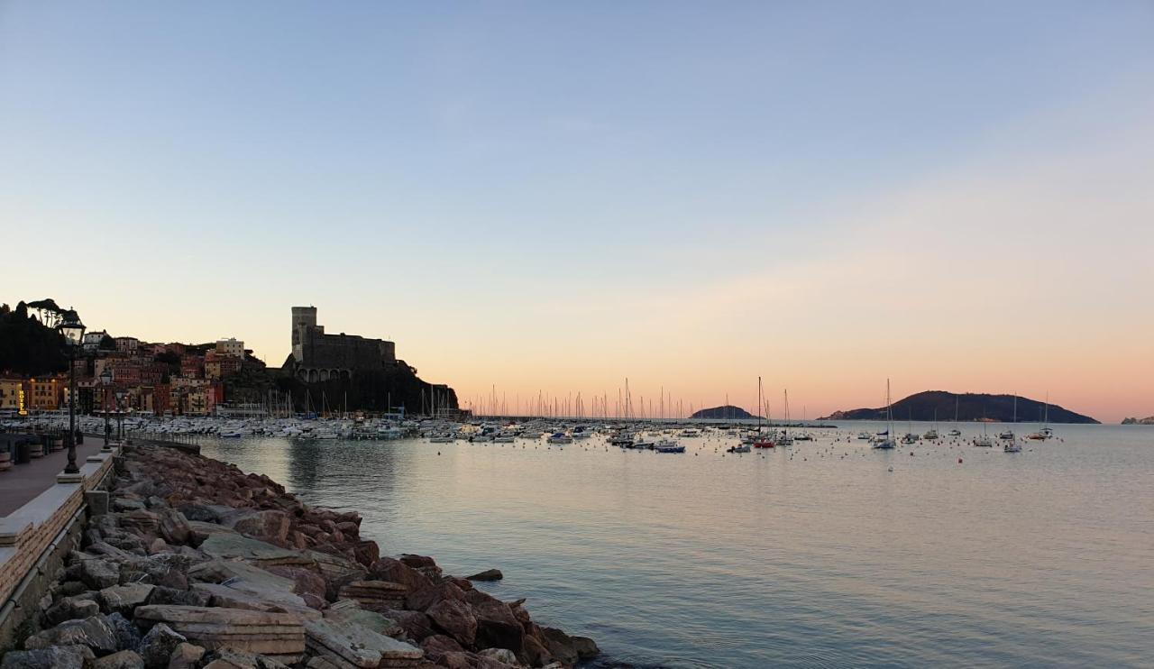 Bed And Boat Holiday Hotel La Spezia Exterior photo